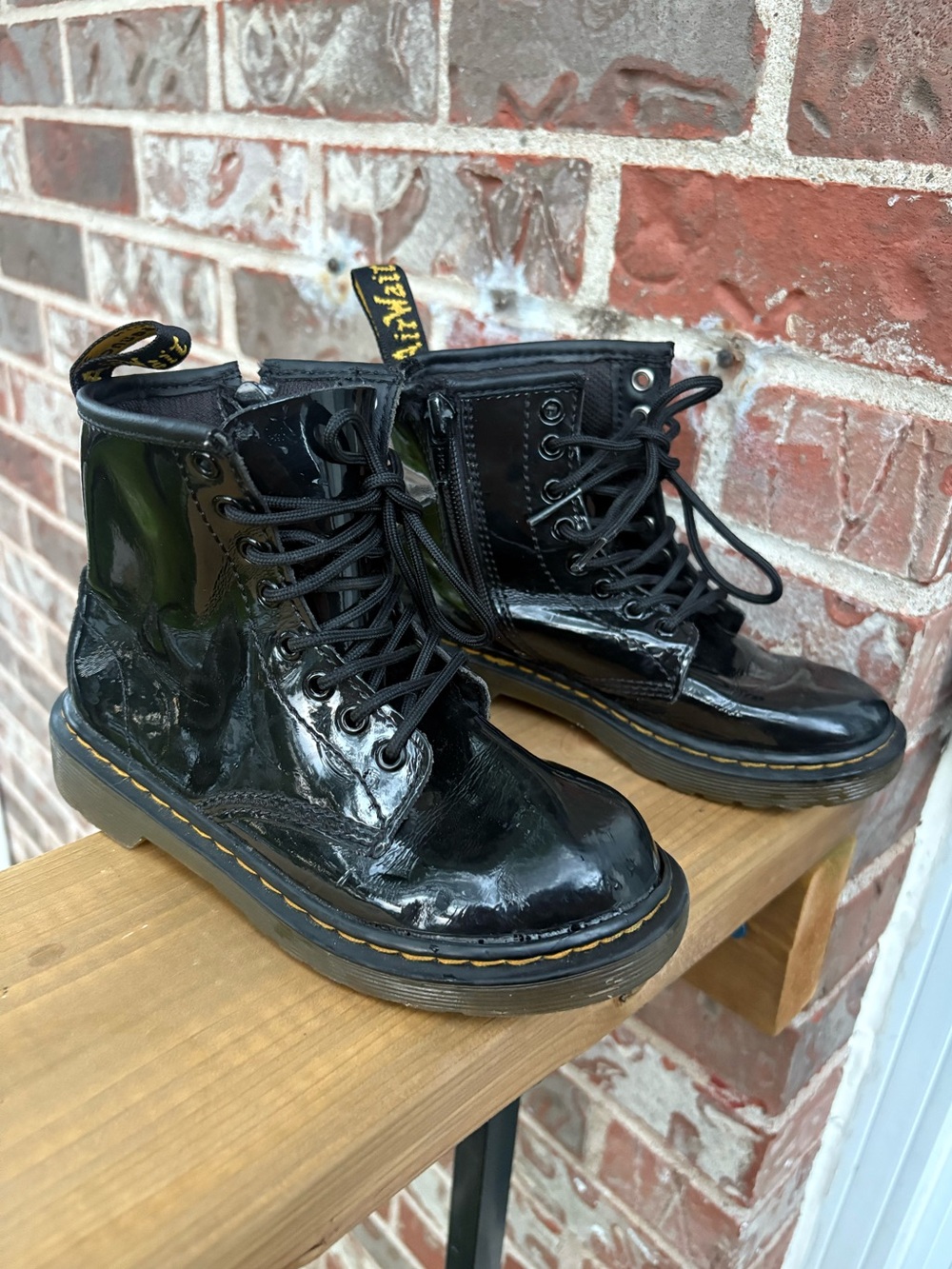 DR.MARTENS JUNIOR 1460 PATENT LEATHER LACE UP BOOTS Size 12
